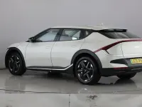Used Kia EV6 125 kW (170 HP) 2025 White SUV