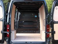 Nowe Renault Master 168 KM (123 kW) 2026 Czarny Minivan
