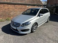 Begagnad Mercedes B180 AMG line 2016 Silver Minibuss