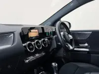 Begagnad Mercedes B200 AMG line 163 HK (119 kW) 2019 Grå Minibuss