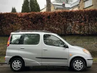 Used Toyota Yaris Verso 2000 Silver MPV