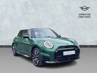 Ny Mini Cooper Sport 135 kW (184 HK) 2026 Grön Halvkombi