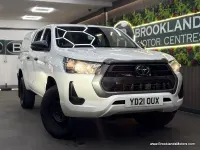 Used Toyota HiLux Active 150 HP (110 kW) 2021 White Pickup