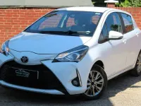 Used Toyota Yaris 111 HP (81 kW) 2019 White Hatchback