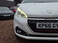 Used Peugeot 208 Prestige 208 HP (152 kW) 2016 White Hatchback