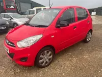 Used Hyundai i10 Classic 86 HP (63 kW) 2011 Red Hatchback