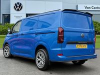 Ny VW Transporter Pro 2025 Blå Van