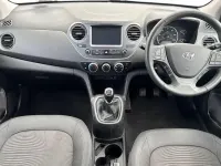 Used Hyundai i10 100 HP (73 kW) 2019 White Hatchback