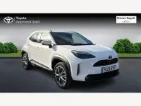 Used Toyota Yaris 91 HP (66 kW) 2023 White Hatchback