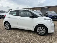 Used Citroën C1 Feel 68 HP (50 kW) 2015 White Hatchback