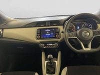Usado Nissan Micra Acenta Limited Edition 90 HP (66 kW) 2018 Preto Citadino
