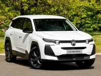 New Citroën C5 145 HP (106 kW) 2026 Additional metallic  okenite white Hatchback