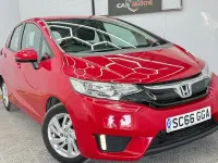 Used Honda Jazz SE 102 HP (75 kW) 2016 Red Hatchback