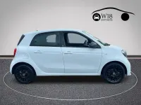 Used Smart ForFour 71 HP (52 kW) 2019 White Hatchback