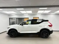 Used Volvo XC40 R-Design 2019 White SUV