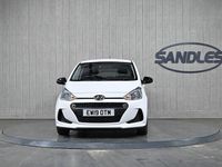 Usado Hyundai i10 67 HP (49 kW) 2019 Branco Citadino