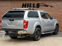 Used Nissan Navara Tekna 190 HP (139 kW) 2017 Silver Pickup