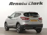 Used Nissan Qashqai N-Connecta 110 HP (80 kW) 2017 Silver SUV