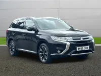 Używany Mitsubishi Outlander P-HEV 2016 Czarny Kombi