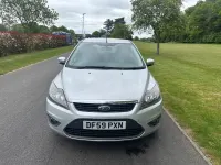Używany Ford Focus Zetec 2010 Srebrny Hatchback