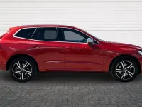 Used Volvo XC60 R-Design 250 HP (183 kW) 2018 Red SUV