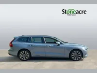 Usado Volvo V60 Core 161 CV (118 kW) 2022 Gris Familiar