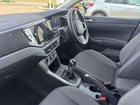 Used VW Taigo Life 110 HP (80 kW) 2022 Red SUV