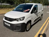 Used Peugeot Partner Premium 131 HP (96 kW) 2023 White MPV