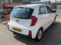 Used Kia Picanto Air 66 HP (48 kW) 2016 White Hatchback