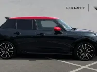 Używany Mini Cooper Hatch 154 KM (113 kW) 2024 Szary Hatchback