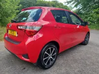 Gebraucht Toyota Yaris 2018 Rot Kleinwagen