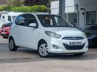 Used Hyundai i10 Active 83 HP (61 kW) 2013 White Hatchback