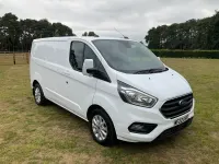 Used Ford Transit Custom Limited 130 HP (95 kW) 2022 White Van