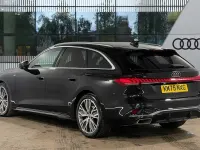 Begagnad Audi A5 S-Line 204 HK (150 kW) 2025 Svart Kombi