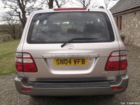 Used Toyota Land Cruiser 201 HP (147 kW) 2004 SUV