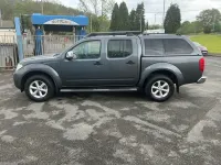 Begagnad Nissan Navara Tekna 2012 Grå Pickup