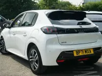 Used Peugeot 208 Allure 129 HP (94 kW) 2022 White Hatchback