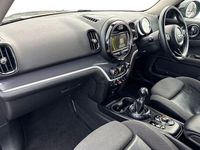 Begagnad Mini Cooper S Countryman 192 HK (141 kW) 2017 Grå SUV