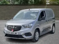Używany Vauxhall Combo Sportive 110 KM (80 kW) 2019 Szary Minivan