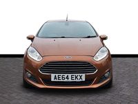Usado Ford Fiesta Titanium X 95 HP (69 kW) 2014 Amarelo Citadino
