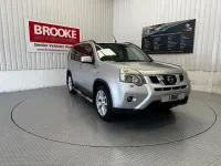 Used Nissan X-Trail Tekna 173 HP (127 kW) 2010 Silver SUV