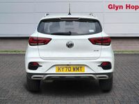 Usado MG ZS Exclusive 106 HP (77 kW) 2024 SUV