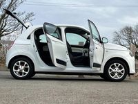 Used Renault Twingo Dynamique 2015 White Hatchback