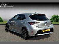Używany Toyota Corolla 122 KM (89 kW) 2019 Srebrny Hatchback