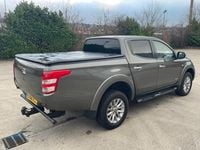 Used Mitsubishi L200 178 HP (130 kW) 2016 Green Pickup