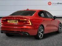 Used Volvo S60 R-Design 250 HP (183 kW) 2022 Red Sedan