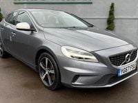 Begagnad Volvo V40 R-Design 122 HK (89 kW) 2019 Halvkombi