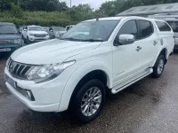 Used Mitsubishi L200 2017 White Pickup