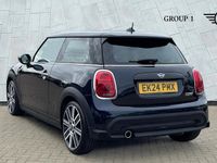 Usado Mini Cooper Exclusive 136 HP (100 kW) 2024 Preto Citadino