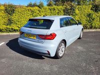 Usado Audi A1 Sportback Sport 148 HP (108 kW) 2021 Cinzento Citadino
